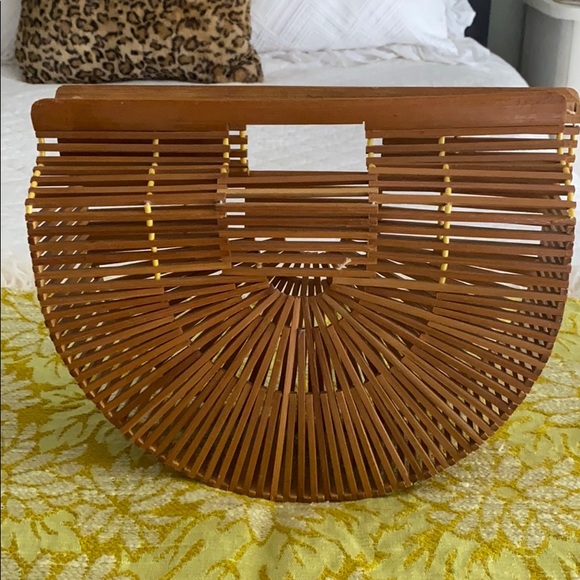 Vintage Handbags - •⬇️VINTAGE RATTAN BOHO GYPSY CAPSULE NEUTRAL BAMBOO NEUTRAL HANDBAG•⬇️FINAL